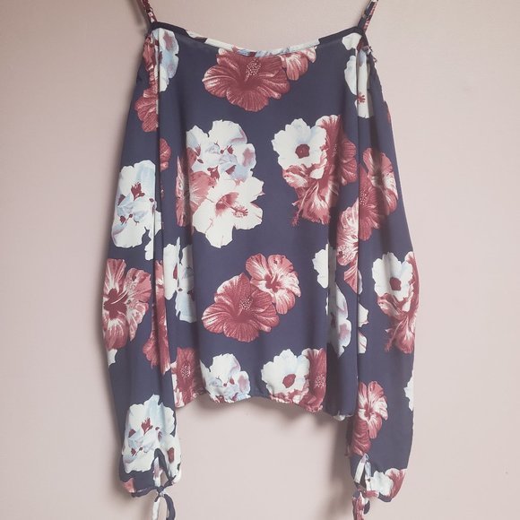 Streetwear Society Women's Large Light Top - Pre-Owned - Picture 2 of 6